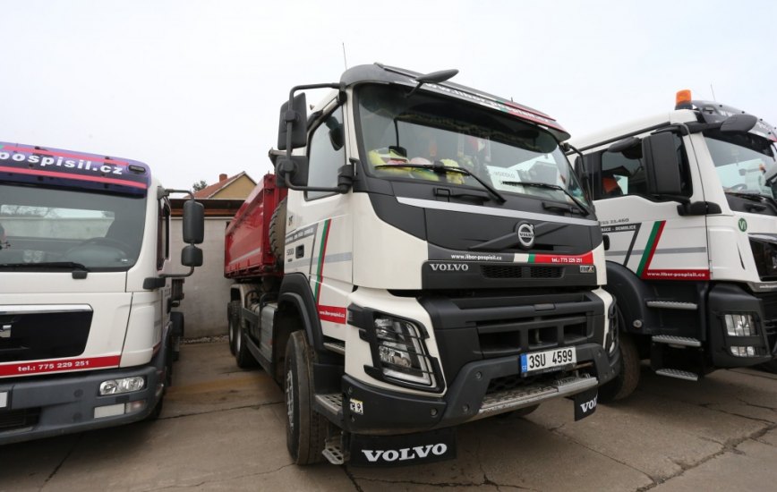Volvo FM 6x6 nákladní autodoprava - foto č. 1