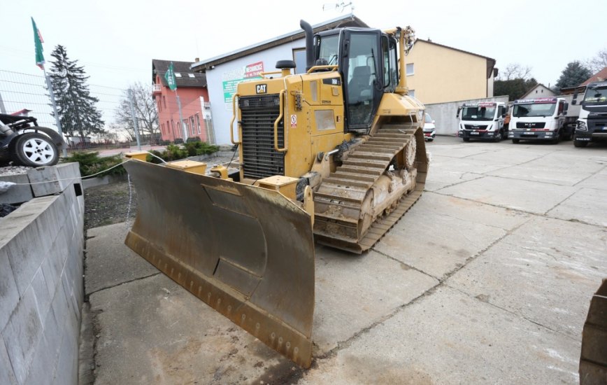 Pásový buldozer Dozer CAT D6N - foto č. 4