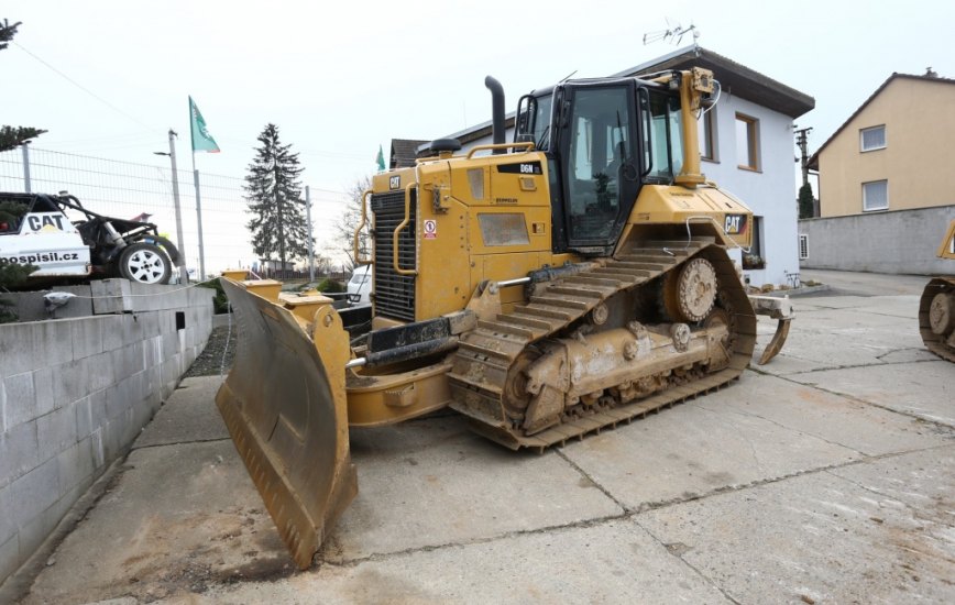 Pásový buldozer Dozer CAT D6N - foto č. 3